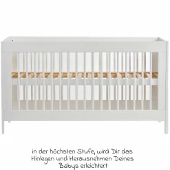 Babybett und Kinderbett Erwin mit 3-fach höhenverstellbarem Lattenrost und 3 Schlupfsprossen 70 x 140 cm - Weiß Gitter Natur