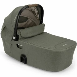 Babywanne DEMI next faltbar ab Geburt bis 9 Monate mit Sichtschutz, Belüftungsfenster inkl. Matratze & Regenschutz - Pine - Kollektion 2025