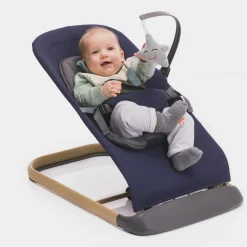 Babywippe Rocker mit 3 verstellbaren Positionen und Spielbügel mit Plüschfigur - Marine Grau