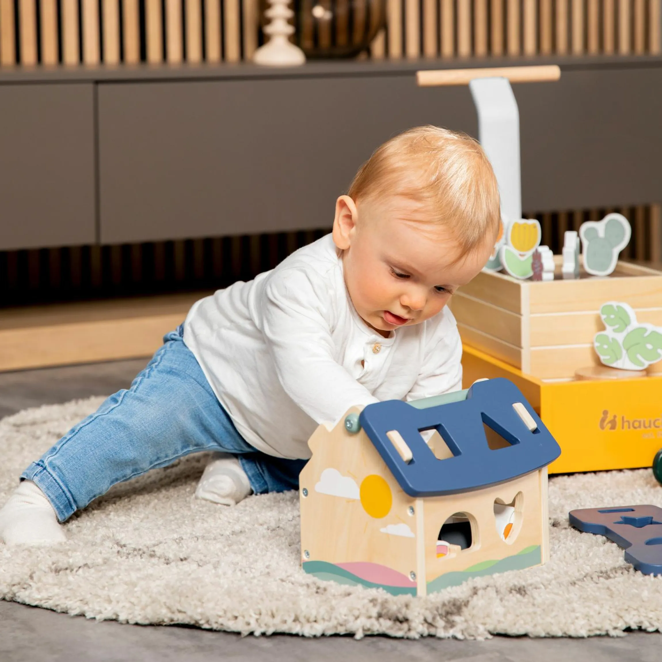 Holz-Lauflernwagen Learn to Walk - mit viel Zubehör für Gärtner-Rollenspiel - Plants