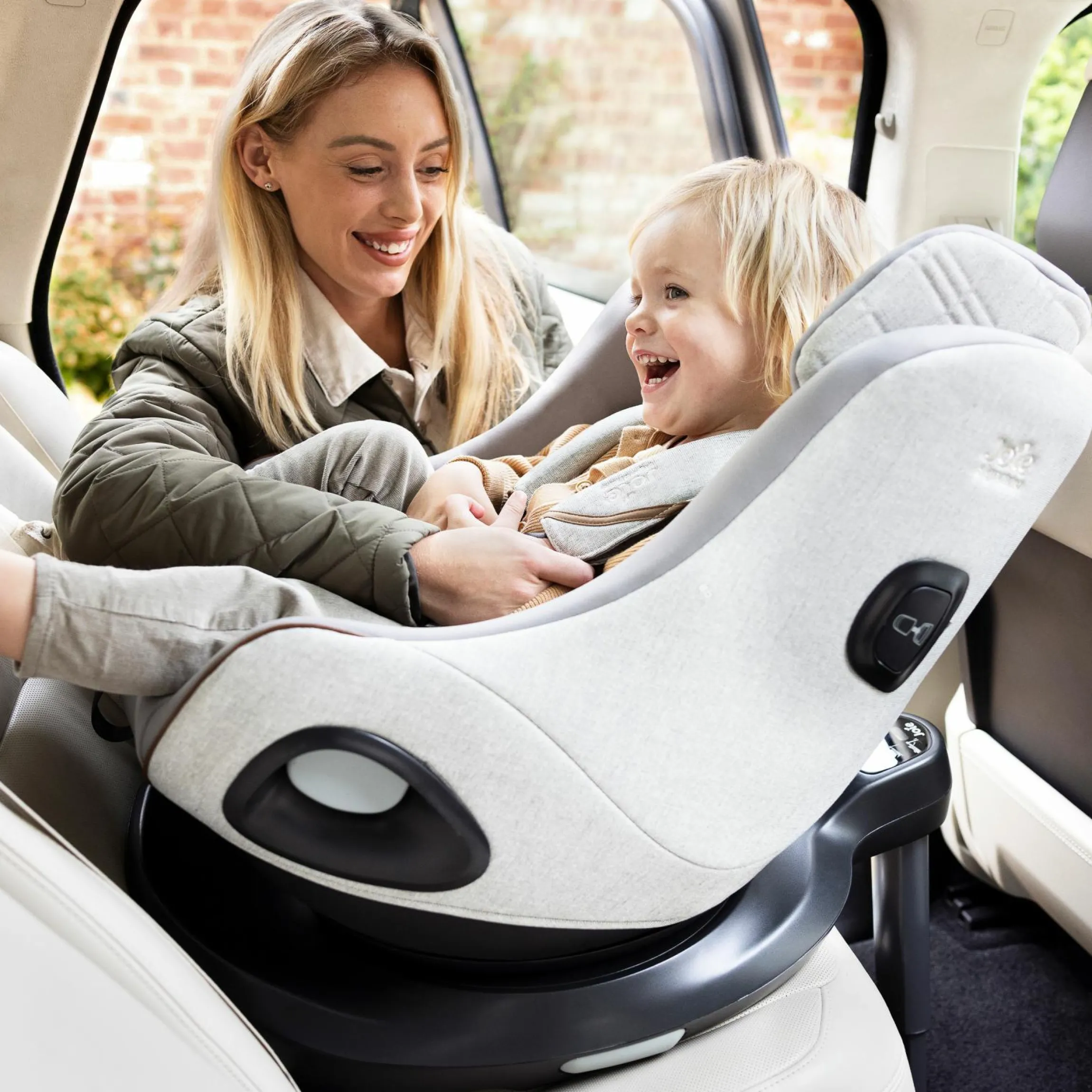 Isofix-Basisstation i-Base Encore drehbar für Calmi R129 / i-Level Recline / i-Jemini / i-Harbour - Signature - Black - Kollektion 2025
