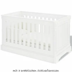 Kinderzimmer Emilia mit 2-türigem Schrank,Bett, breiter Wickelkommode