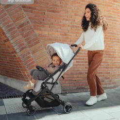 Reisebuggy & Sportwagen Travel N Care mit Liegefunktion, nur 6,8 kg (bis 22 kg belastbar) inkl. Reboarder Pearl Pro 2 & XXL Zubehörpaket - Black