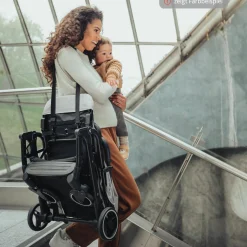 Reisebuggy & Sportwagen Travel N Care mit Liegefunktion, nur 6,8 kg (bis 22 kg belastbar) - Dark Olive