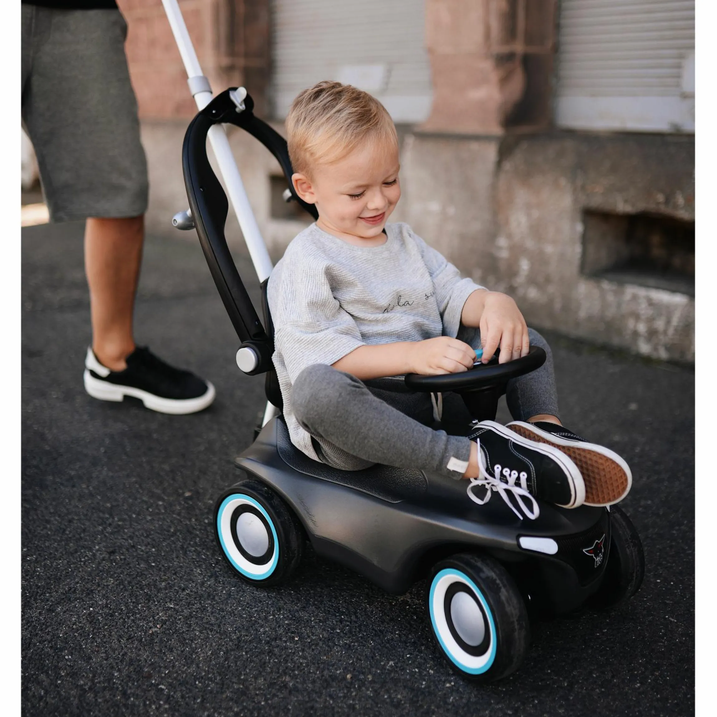 Schubstange Premium mit Rückenlehne & Schutzbügel - für Bobby Car - Schwarz