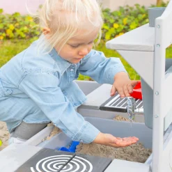 Spiel- und Matschküche kompakt zum Hängen mit Spielwanne, Herdplatte, Wasserbehälter mit Wasserhahn inkl. Zubehör - Grau