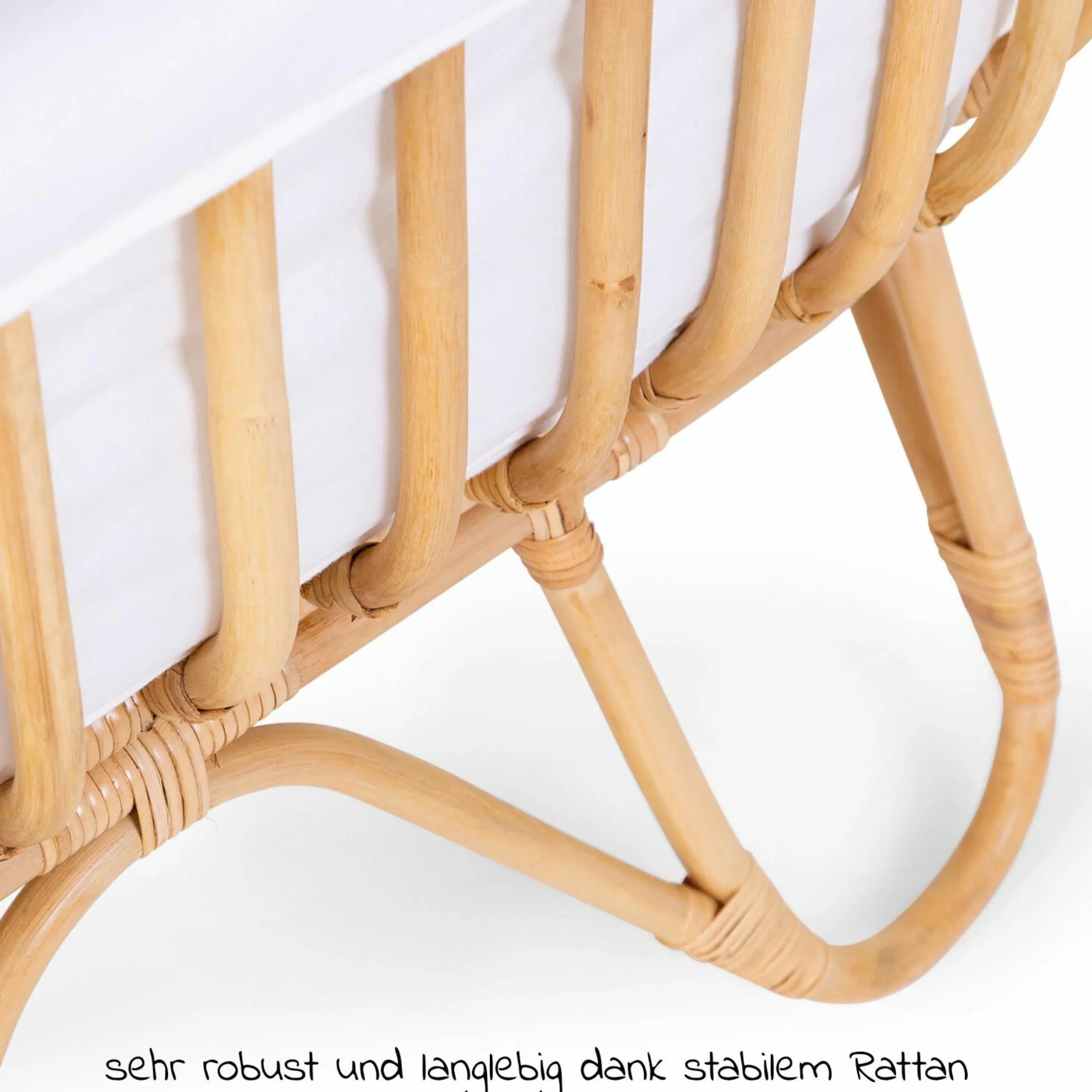 Stubenbett / Standwiege Rattan inkl. Matratze + Nestchen - Offwhite
