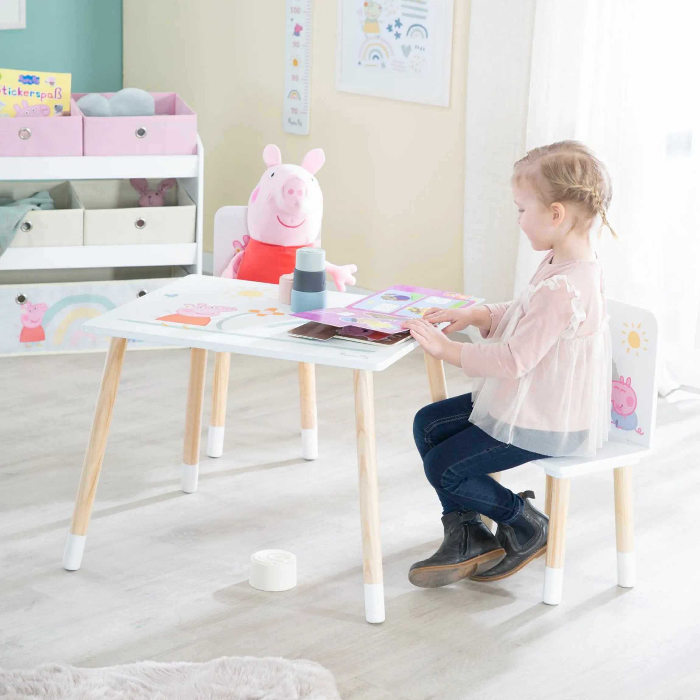 3-tlg. Kindersitzgruppe inkl. 1 Tisch und 2 Stühle - Peppa Pig - Weiß