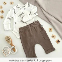 2-tlg. Set Wickelbody & Jogginghose - Giraffe Allover - Mokka Offwhite - Gr. 74
