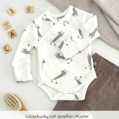 2-tlg. Set Wickelbody & Jogginghose - Giraffe Allover - Mokka Offwhite - Gr. 74